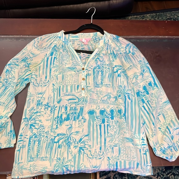 Lilly Pulitzer Tops - Lilly Pulitzer - xs silk blouse - blue